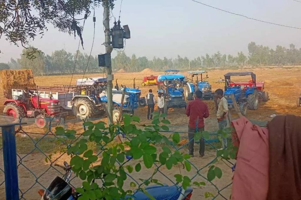 ट्रैक्टर_अनियमित मौसम और खेती