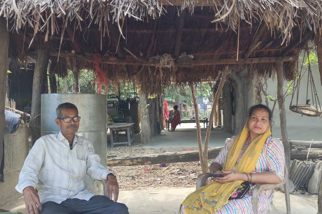 रामचंद्र और सहबिनया राना_थारू आदिवासी