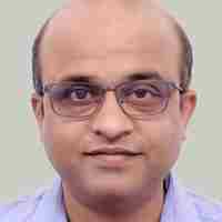 ऋषु गर्ग Picture