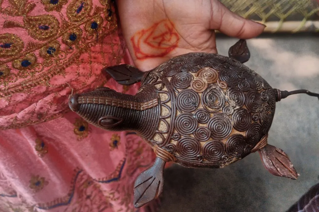 कछुए की कलाकृति_डोकरा कलाकार