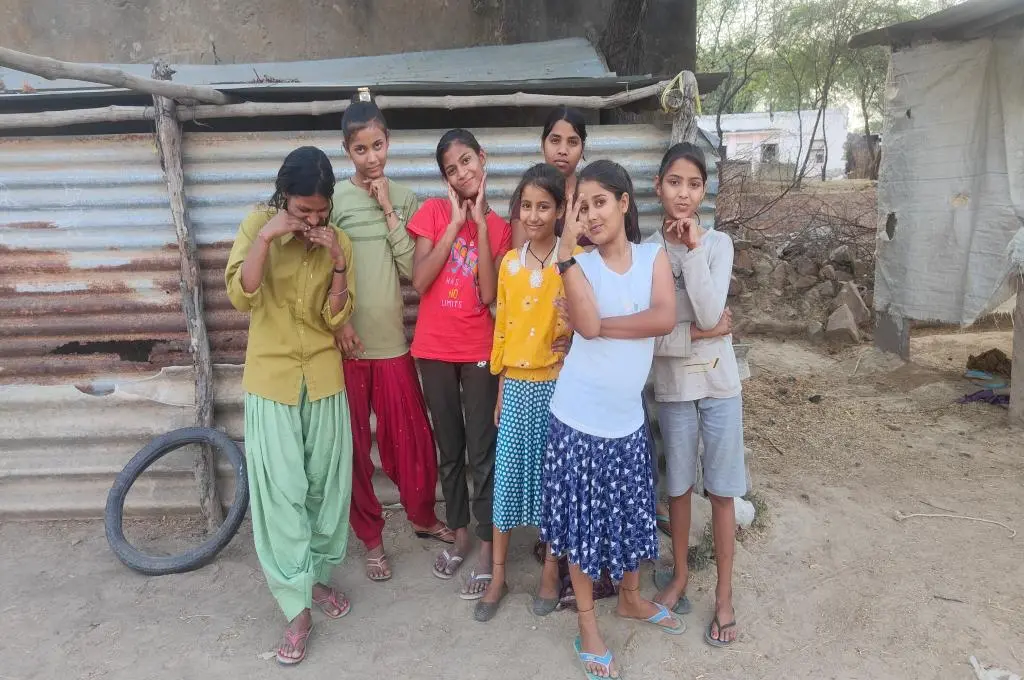 बच्चों का समूह—जलवायु संकट