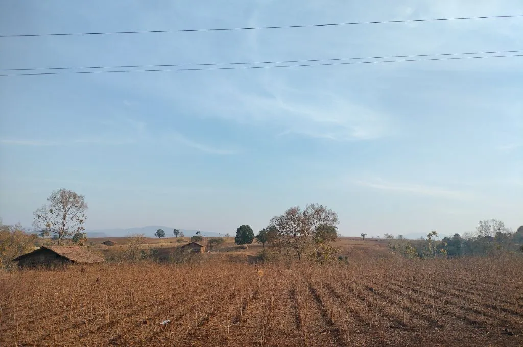 नंदुरबार के खेत_मौसम विज्ञान केंद्र