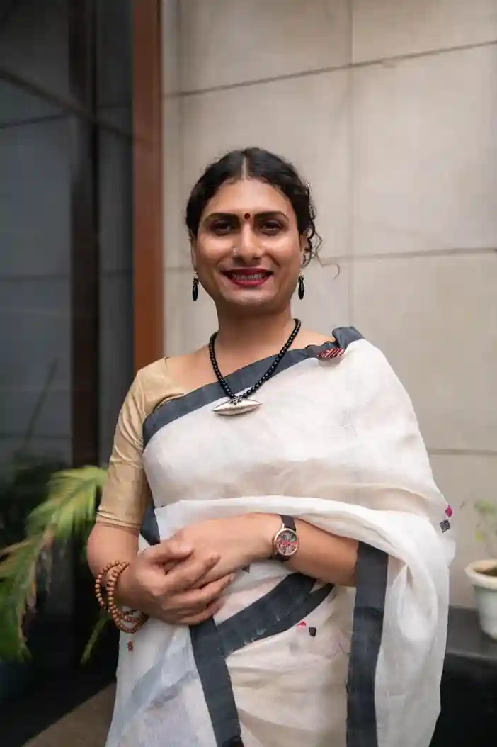 ऋतुपर्णा ​​नियोग​ Picture